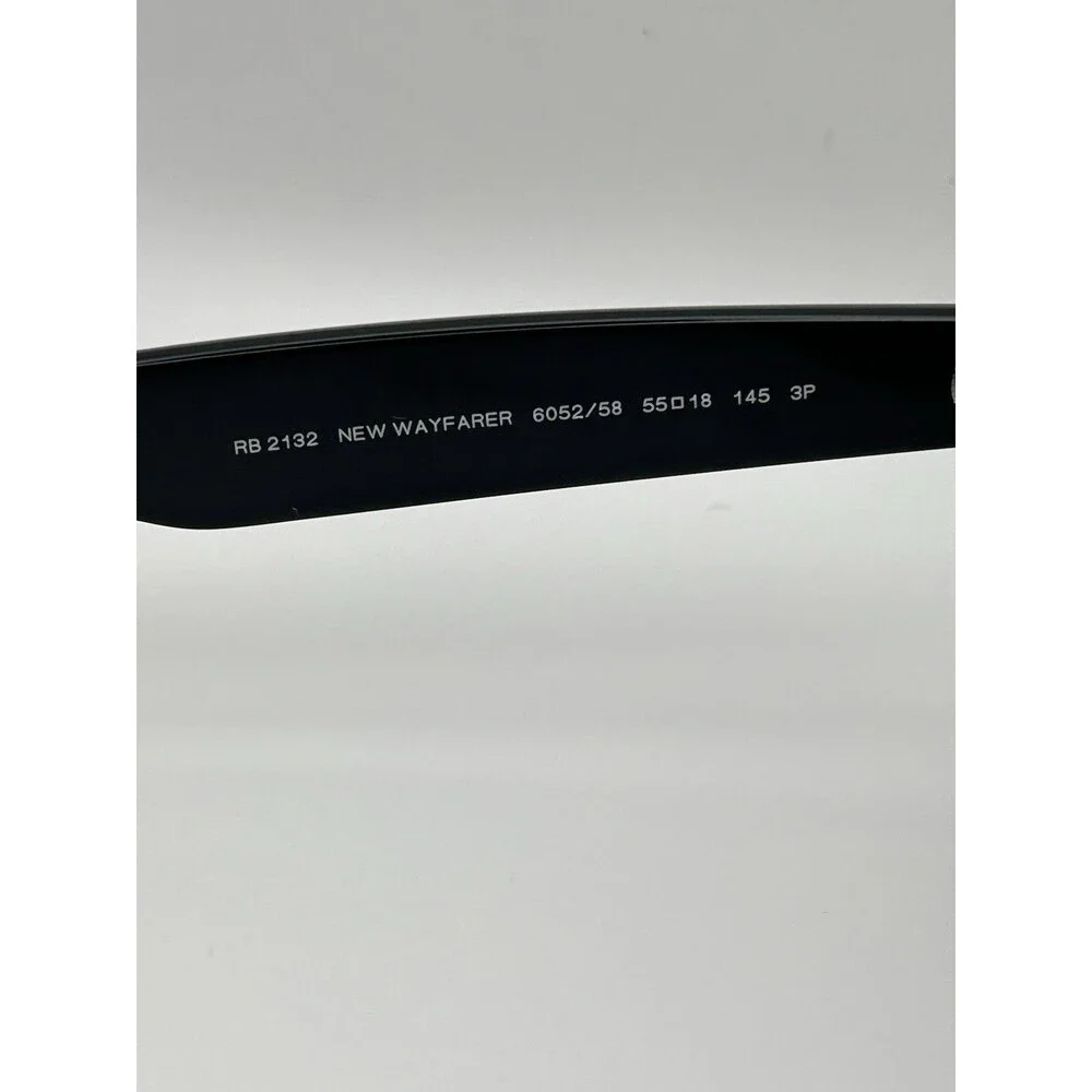 Ray-Ban RB2132 New Wayfarer Polarized Sunglasses Black/Green 55-18 145mm